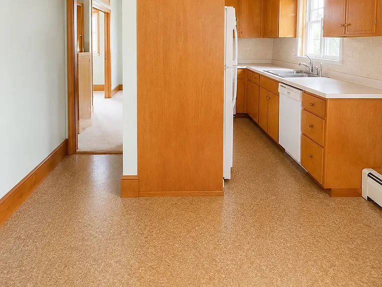 545 Robeson St #2 — Photo 3