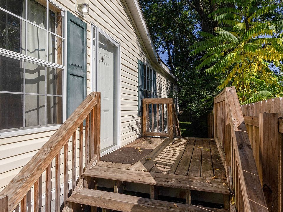 1st image of 2416 Alameda St
