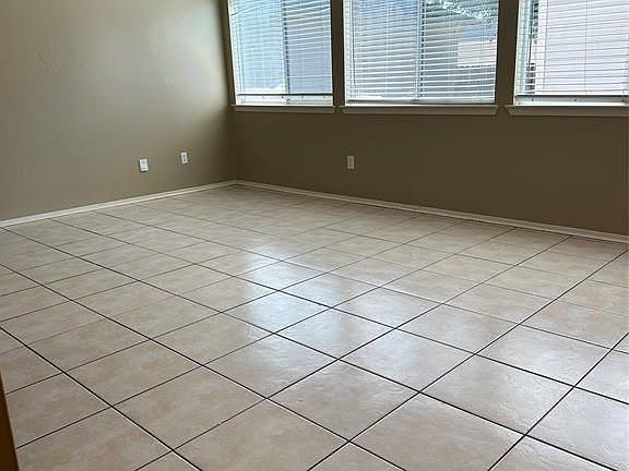 2nd image of 20920 Patriot Park Ln
