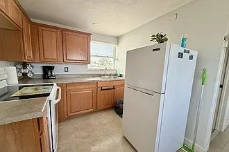 231 Williams Ave #2 — Photo 5