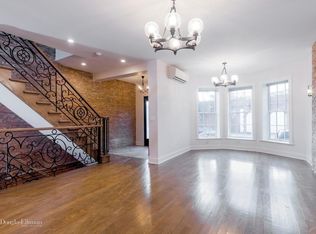 41 E 10th St, Brooklyn, NY 11218