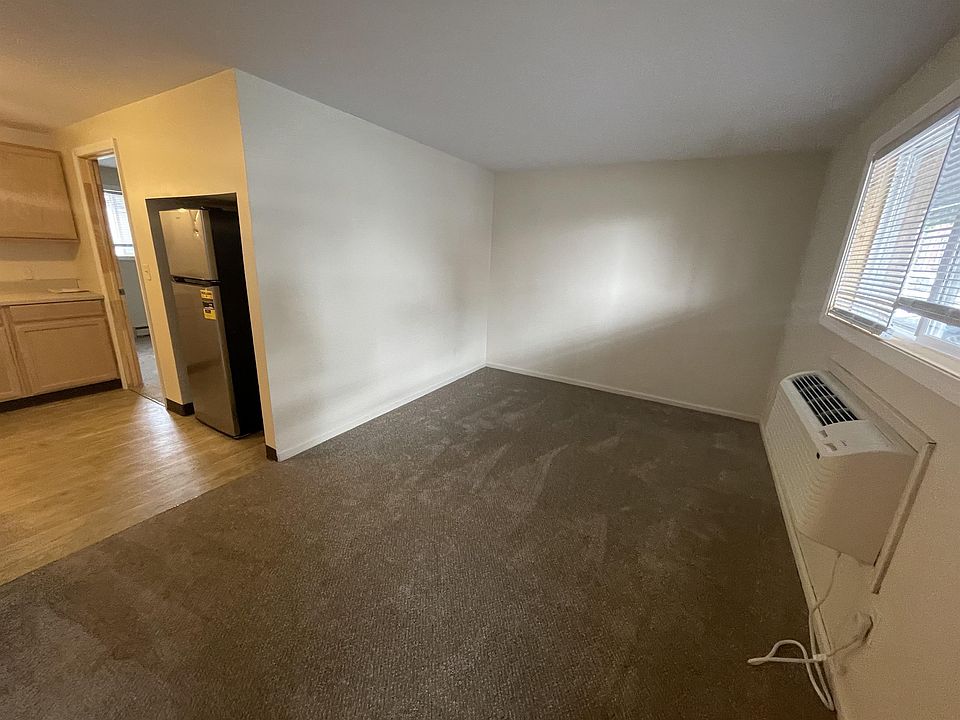 2nd image of 808 Orchard St #10581758