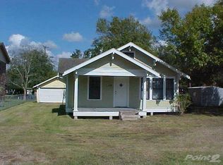 408 E University Ave, Palacios, TX 77465