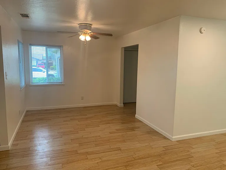 2574 Harvard Ave — Photo 5