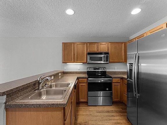 5th image of 12717 Lexington Summit St