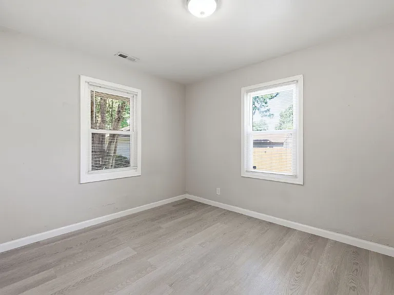 24 Warren Dr — Photo 24