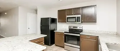 8320 Autumn Creek Trl — Photo 40