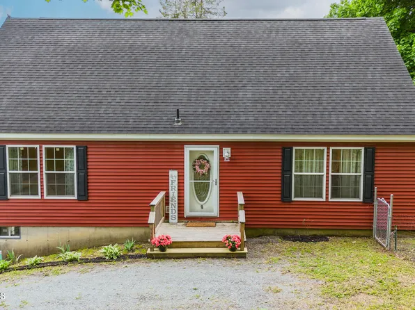 9 Hillcrest Avenue, Wynantskill, NY 12198