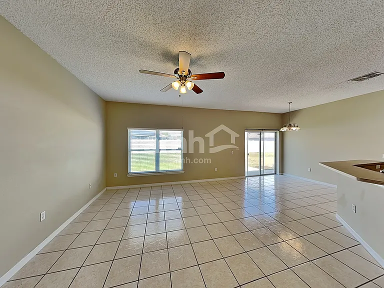 2505 Sherbrook Ln — Photo 11