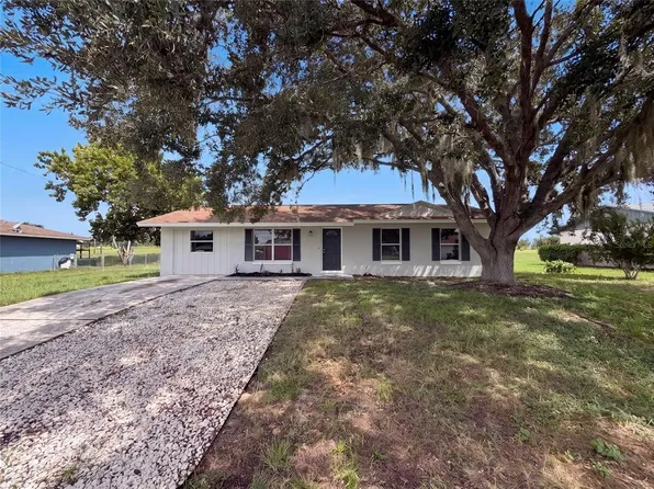 1262 PADGETT CIRCLE, LADY LAKE, FL 32159