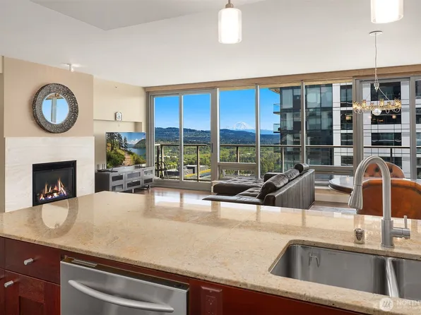 650 Bellevue Way NE #3802, Bellevue, WA 98004