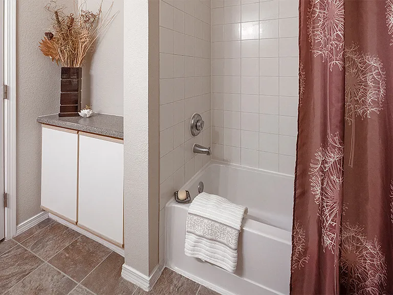 Cascade Summit Apartment Homes — Photo 8