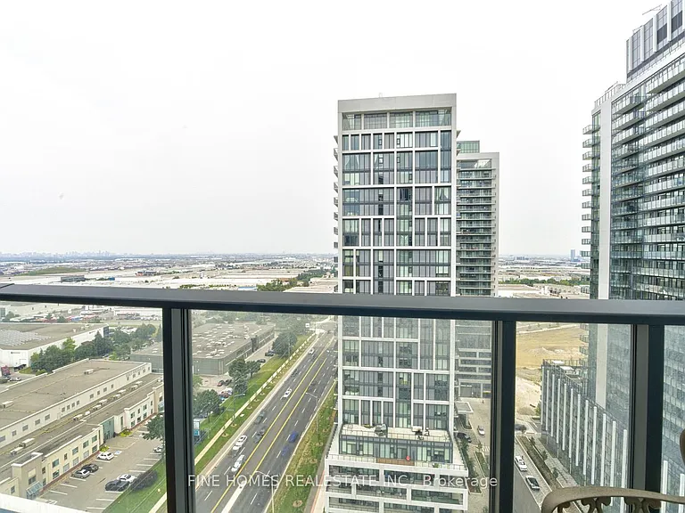 9000 Jane St #1903 — Photo 29