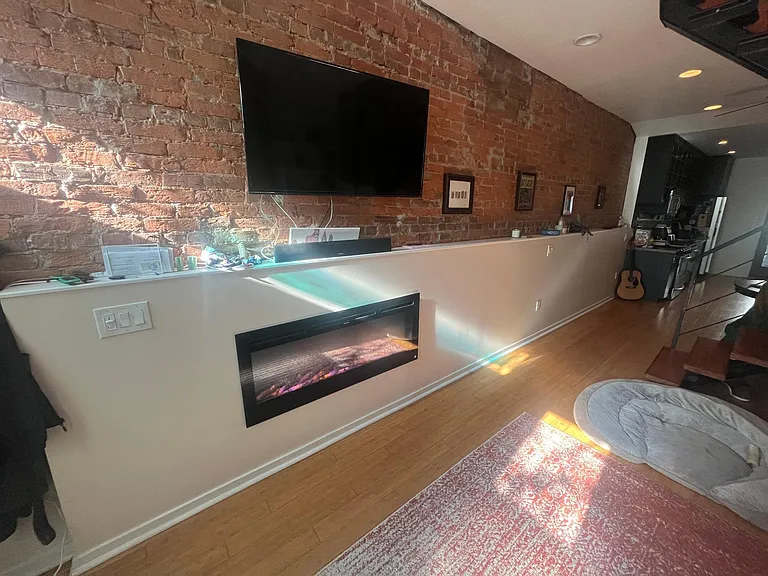 1323 E Palmer St — Photo 7