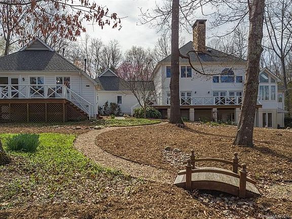 4th image of 8521 Viking Dr