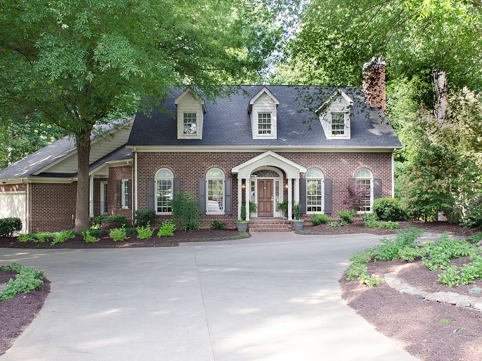 1st image of 15 Ryedale Ct