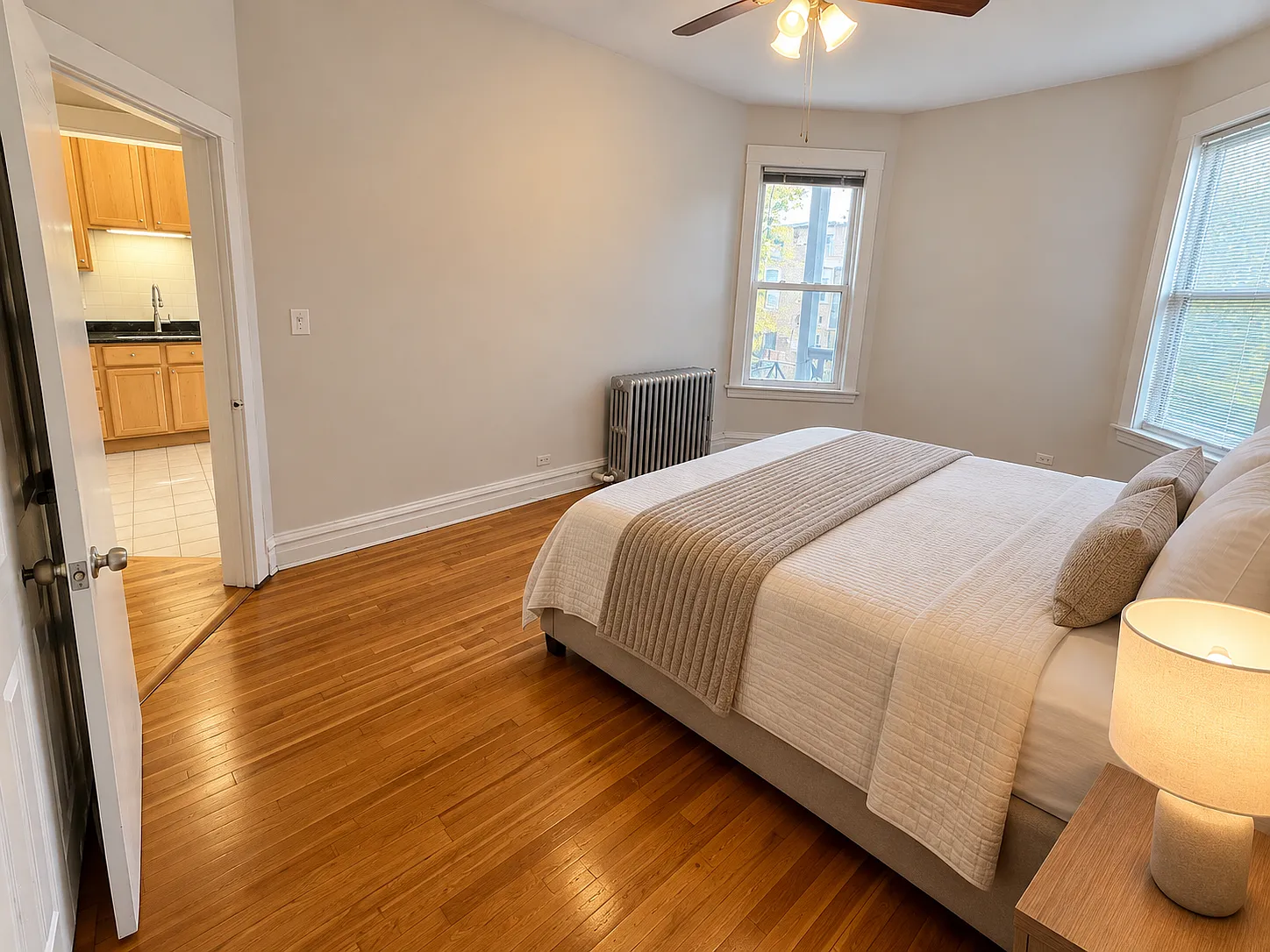 2 bed, 1100 sqft, $2,600 — Photo 4