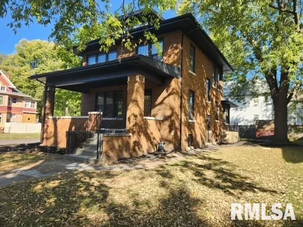 521 W Armstrong Ave, Peoria, IL 61606