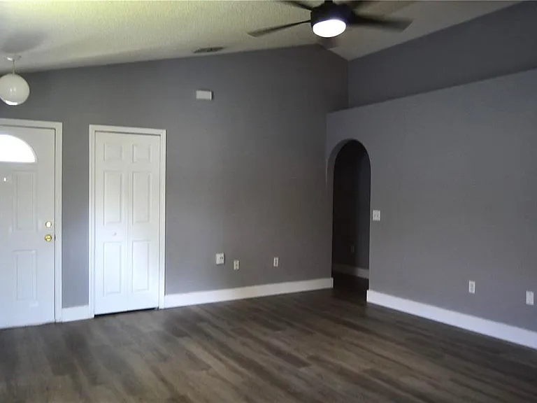 424 Delicata Dr — Photo 3