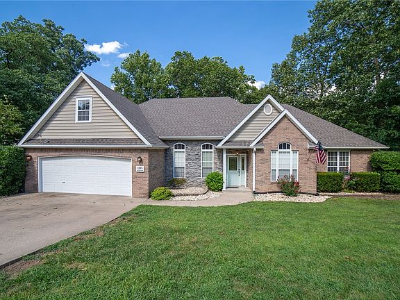 2nd image of 1103 Overlook Dr
