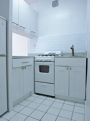 Rented by City & Suburban | media 10