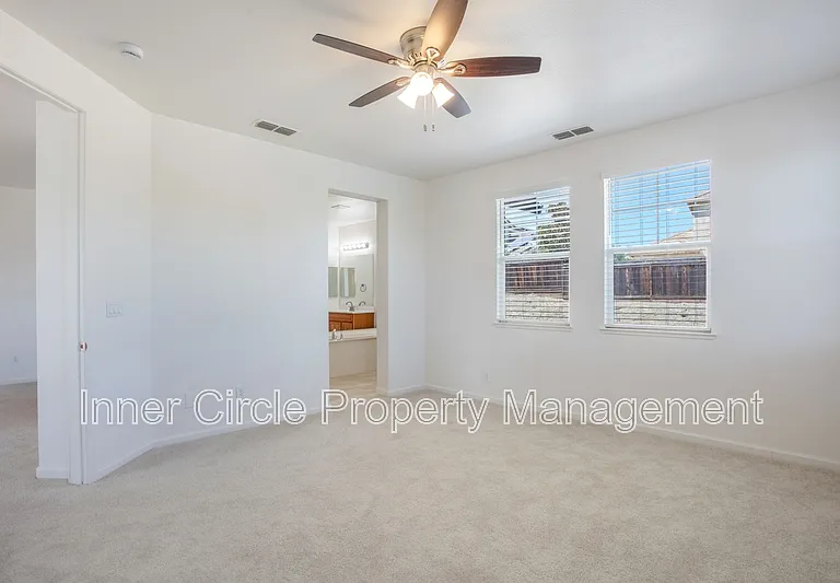 5560 McFarlan Ranch Dr — Photo 17