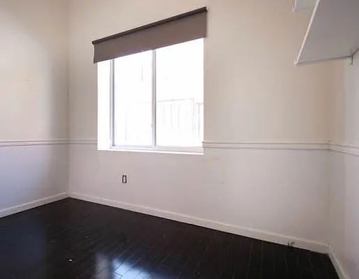 Rented by Evergreen Apartments BK | media 14