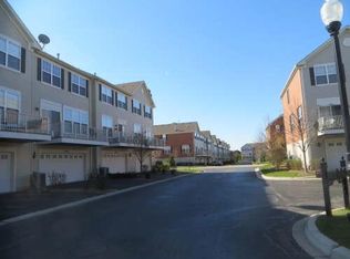 4085 Milford Ln, Aurora, IL 60504