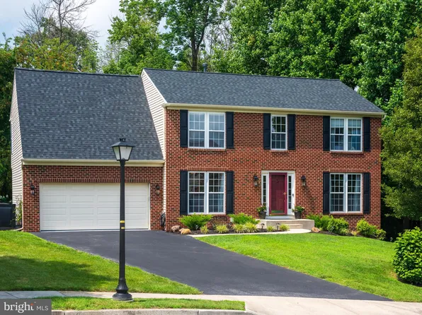 2 Huntington Ct, Boothwyn, PA 19061