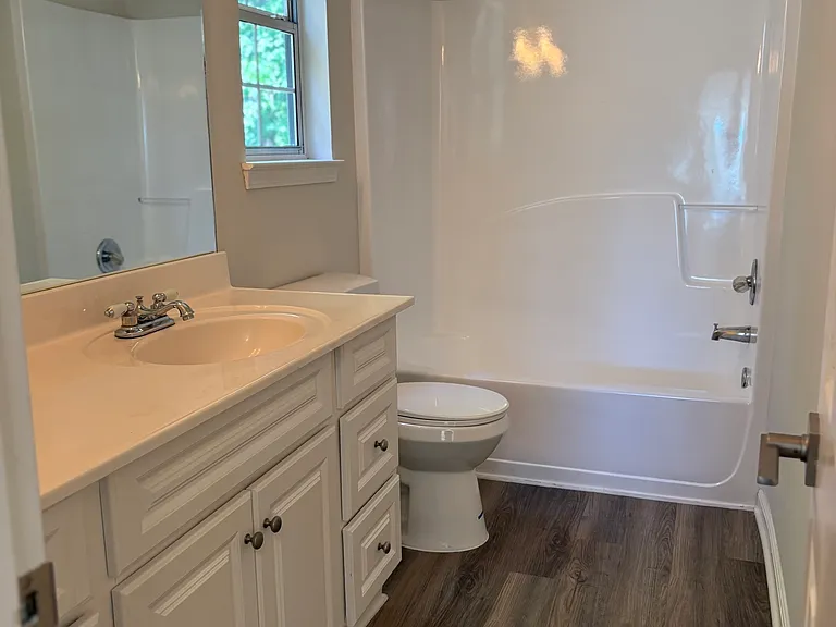 95 Prestwick Ln — Photo 18