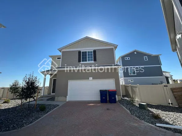 3401 Pearwood Dr, Johnstown, CO 80534