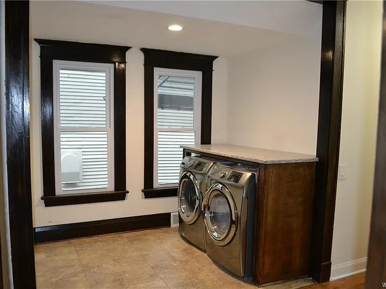 In-unit laundry