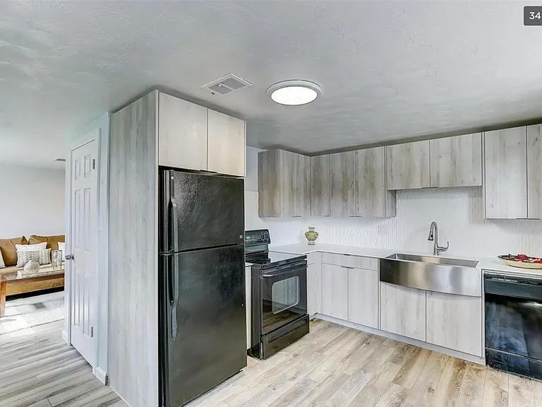 4122 N Zuni St — Photo 1
