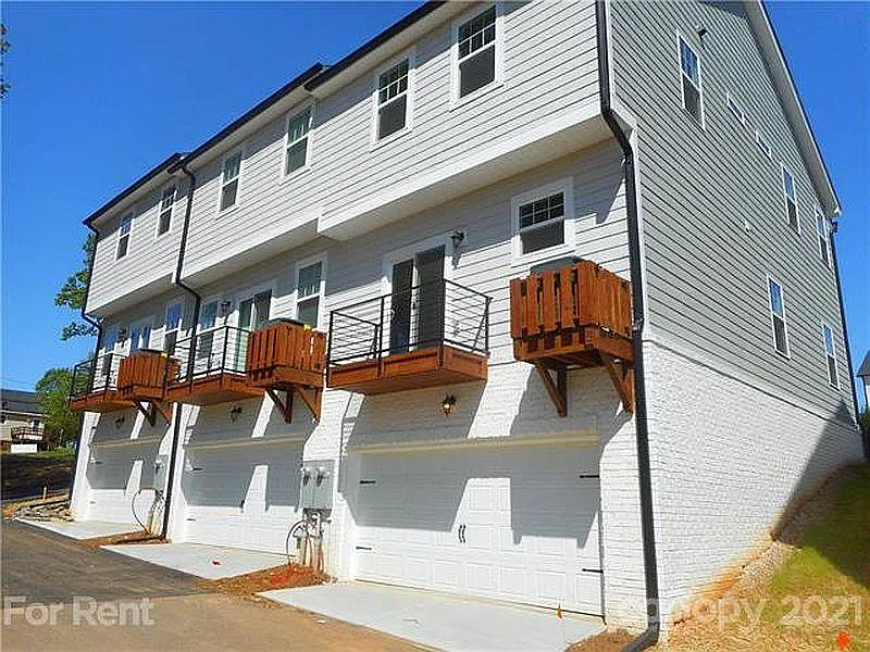 Exterior - 5008 Belmont Crossing Dr