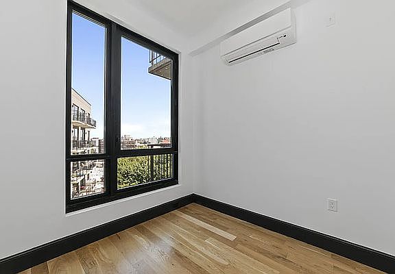 5th image of 1134 Fulton St APT 4O