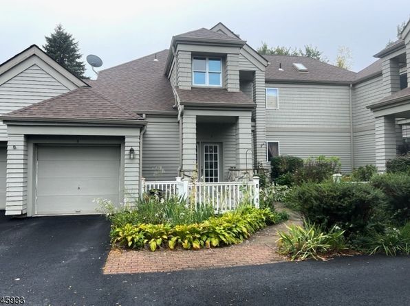 5 Harker Hill Dr