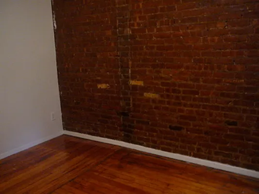 Rented by Kings Court Real Estate | media 22