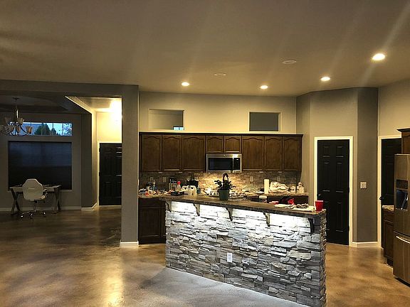 4th image of 1024 Haywood Ct