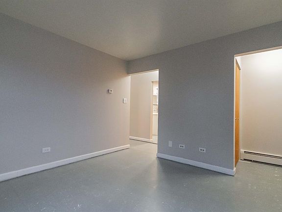 5th image of 3137 Fairview Ave