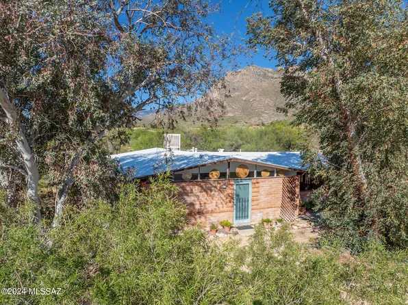 220 W Spring Valley Dr, Tucson, AZ 85704