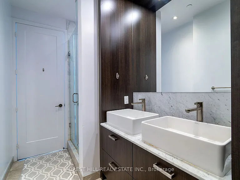 101 Erskine Ave #Penthouse 12 — Photo 12