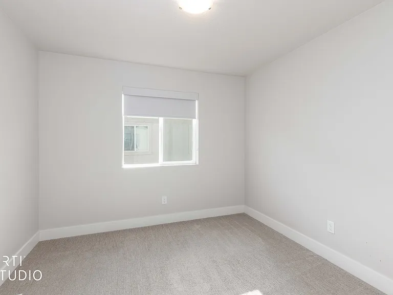 2674 S 2250 W #207 — Photo 11