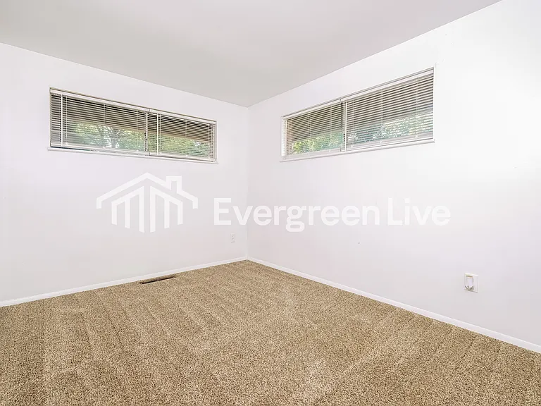 1787 Pickering Dr — Photo 9
