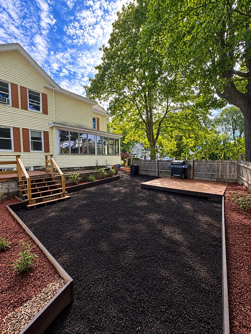 76 Pleasant St — Photo 3