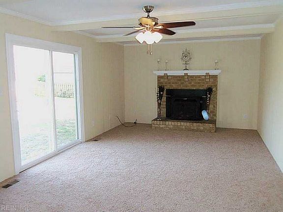 3rd image of 4424 Moosewood Dr