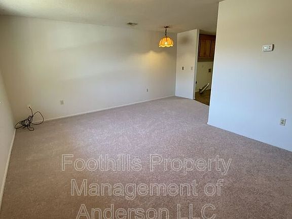 2nd image of 111 Teakwood Dr