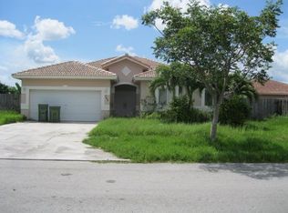 702 SE 13th Ter, Homestead, FL 33033