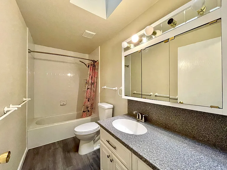 3023 NE 192nd St — Photo 26