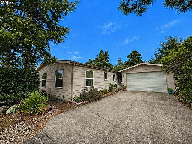 1st image of 129 Evergreen Ln