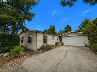 129 Evergreen Ln, Florence, OR 97439